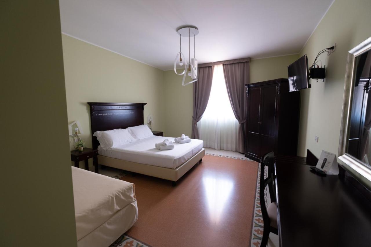 Hotel Borgo Di Ciaula Santa Flavia Exterior photo